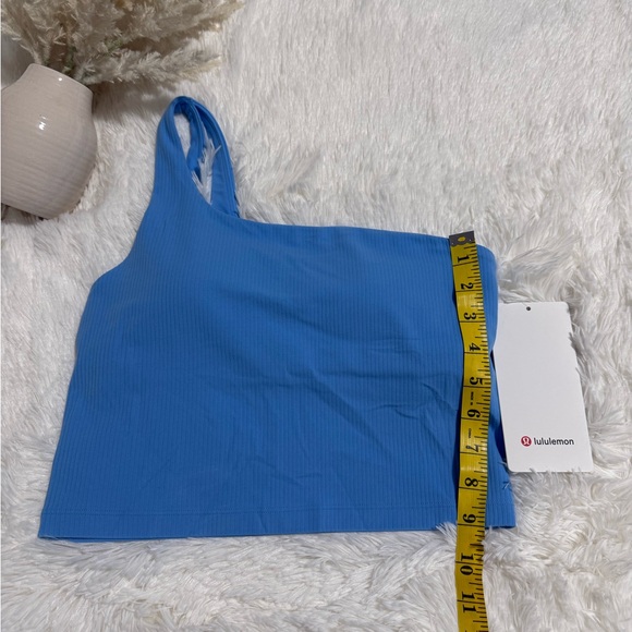 🆕 Lululemon Ribbed Nulu Asymmetrical Yoga Tank - Picture 4 of 13